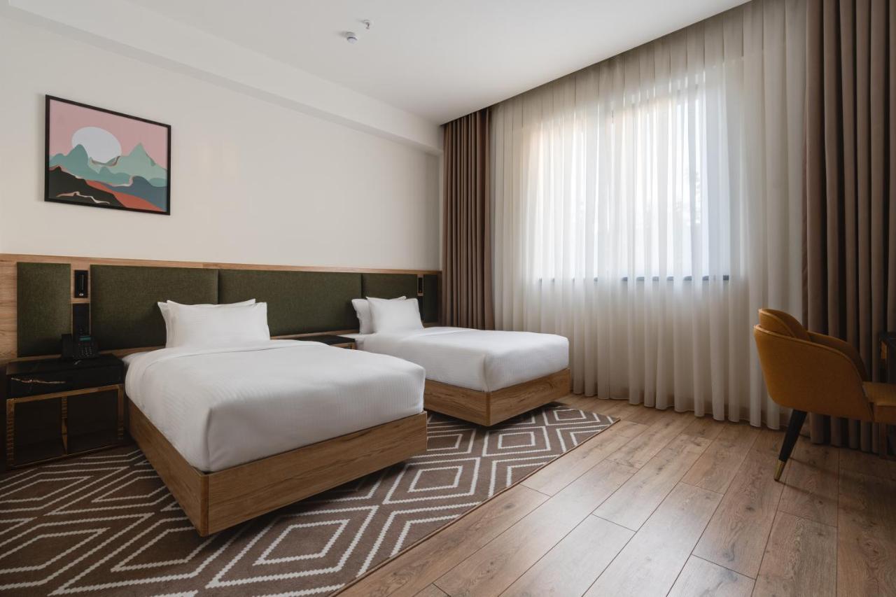 The Elements Hotel Tachkent Extérieur photo